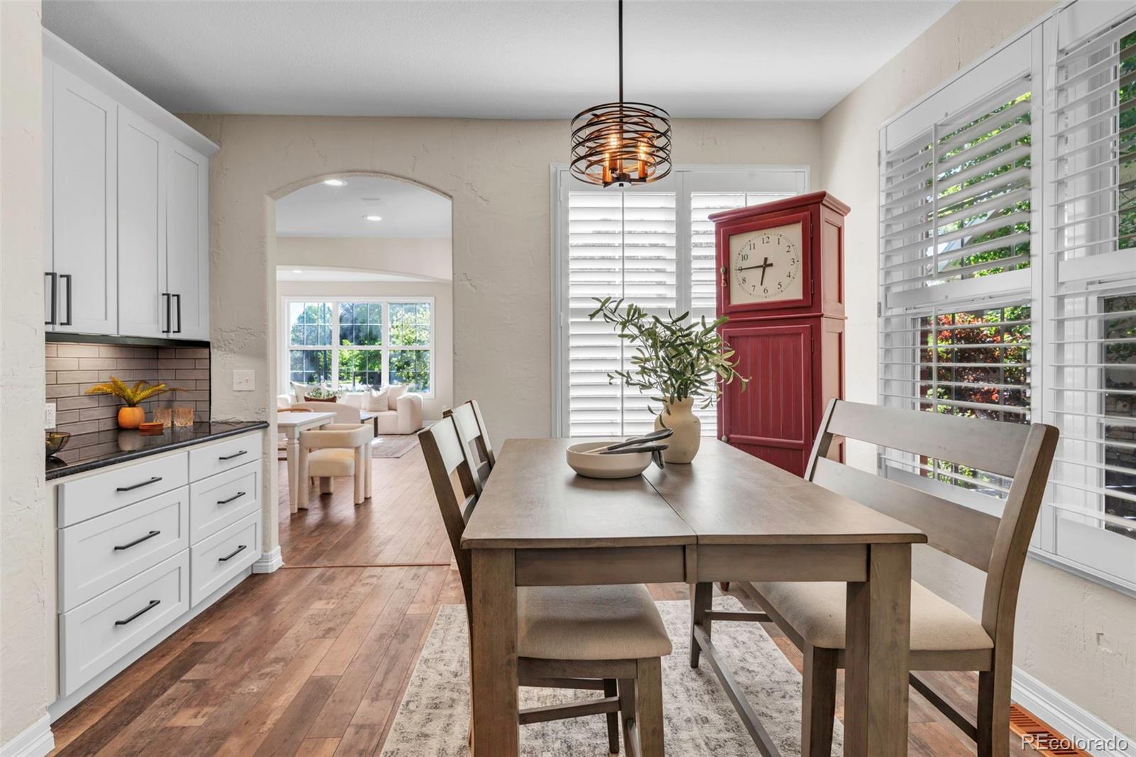 MLS Image #14 for 693  syracuse street,denver, Colorado
