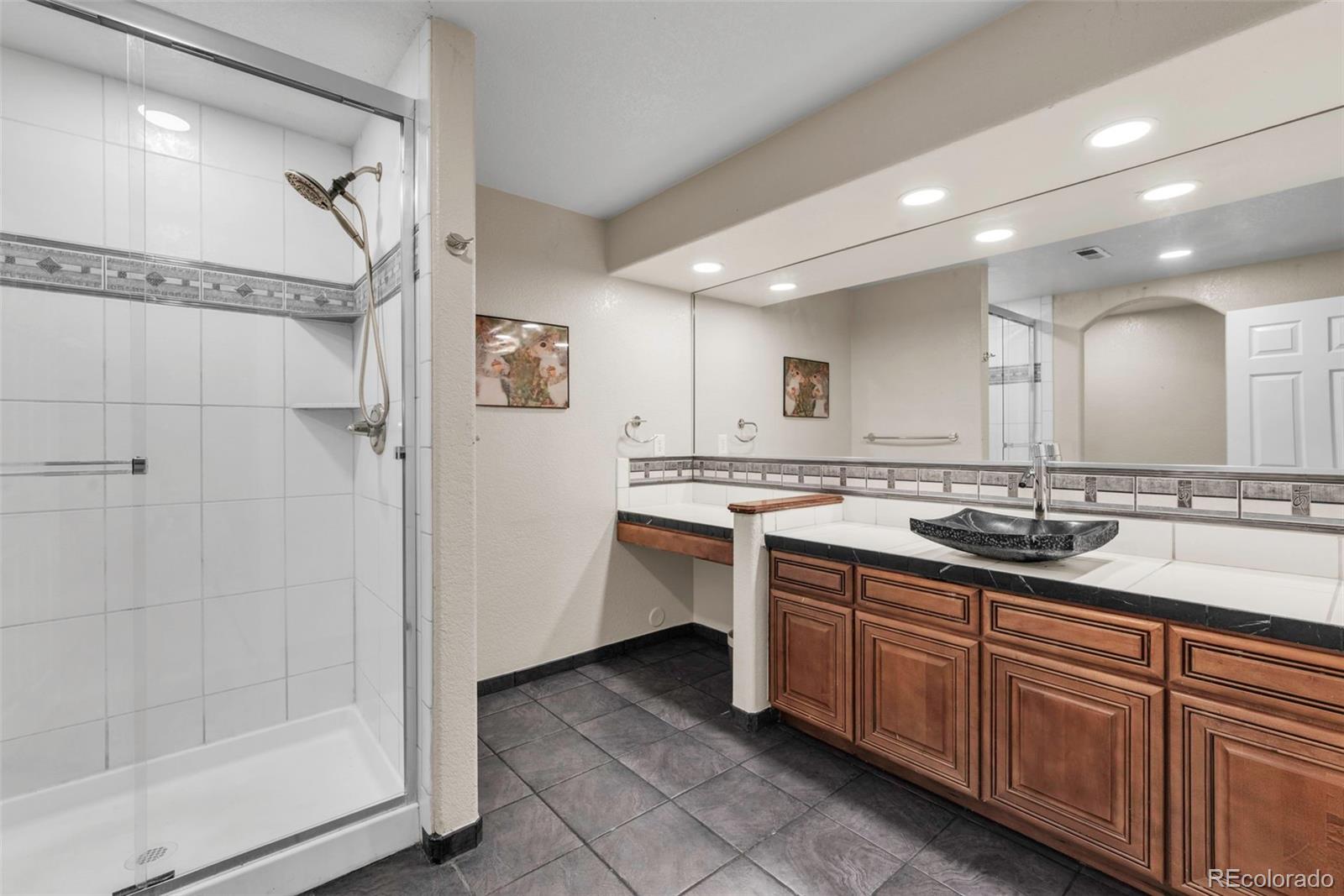 MLS Image #35 for 693  syracuse street,denver, Colorado