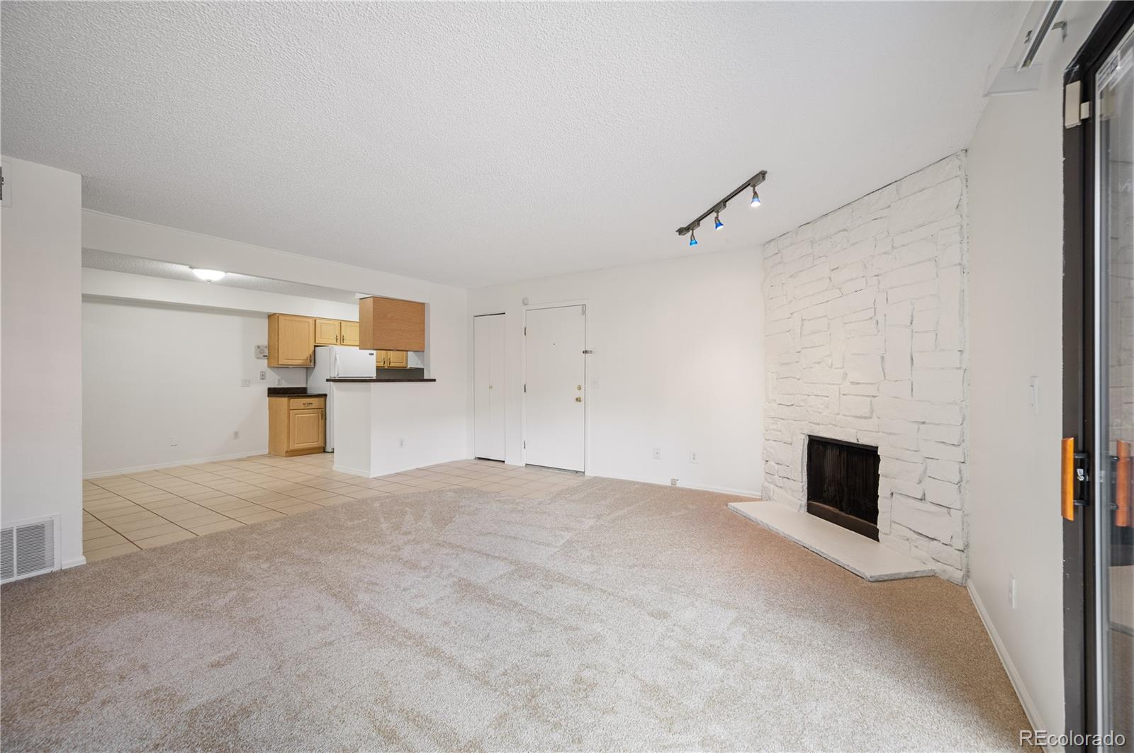 MLS Image #6 for 3335 s ammons street,lakewood, Colorado