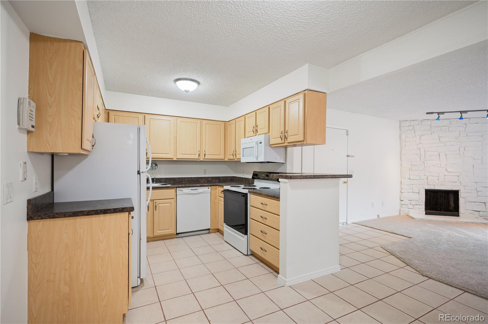 MLS Image #9 for 3335 s ammons street,lakewood, Colorado