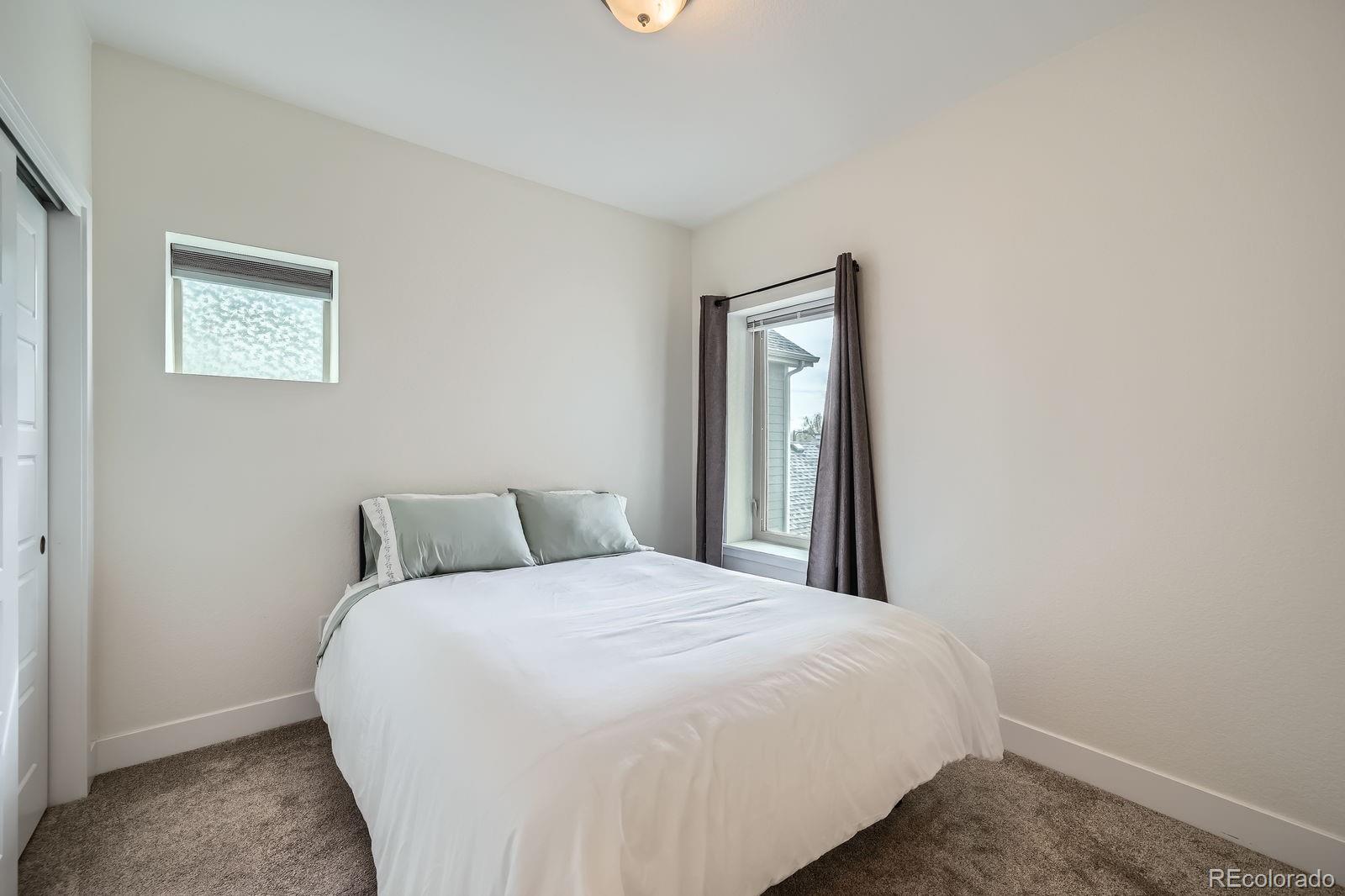 MLS Image #19 for 11270 e 26th avenue,aurora, Colorado