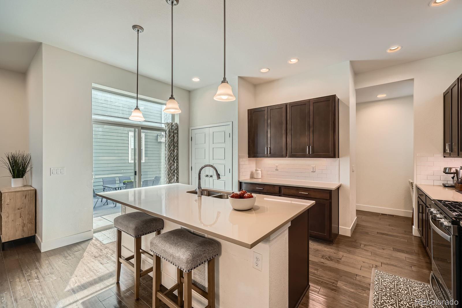MLS Image #9 for 11270 e 26th avenue,aurora, Colorado