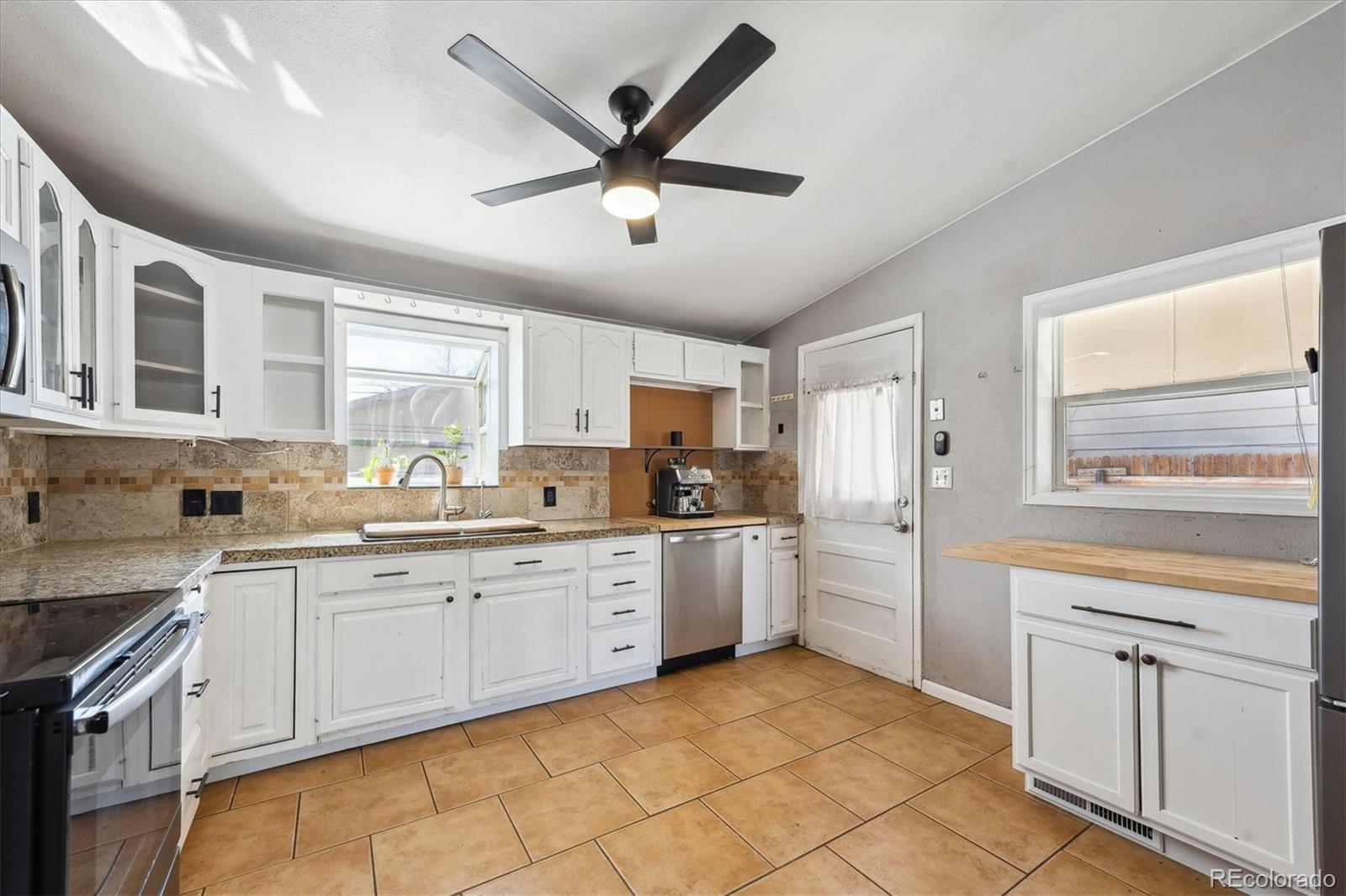 MLS Image #3 for 6690  albion street,commerce city, Colorado