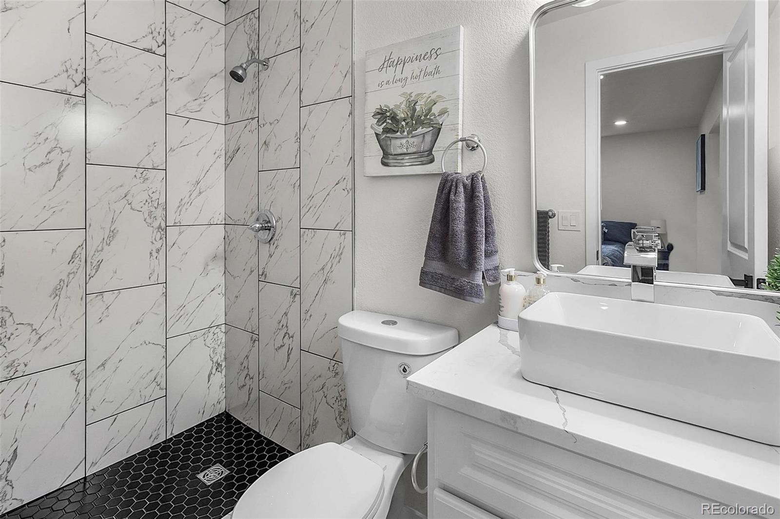 MLS Image #11 for 2203 s harlan street,denver, Colorado