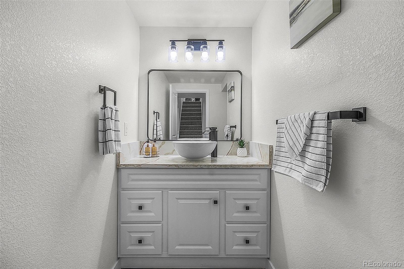 MLS Image #14 for 2203 s harlan street,denver, Colorado