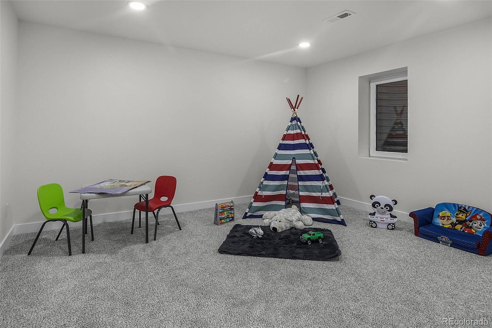 MLS Image #18 for 2203 s harlan street,denver, Colorado