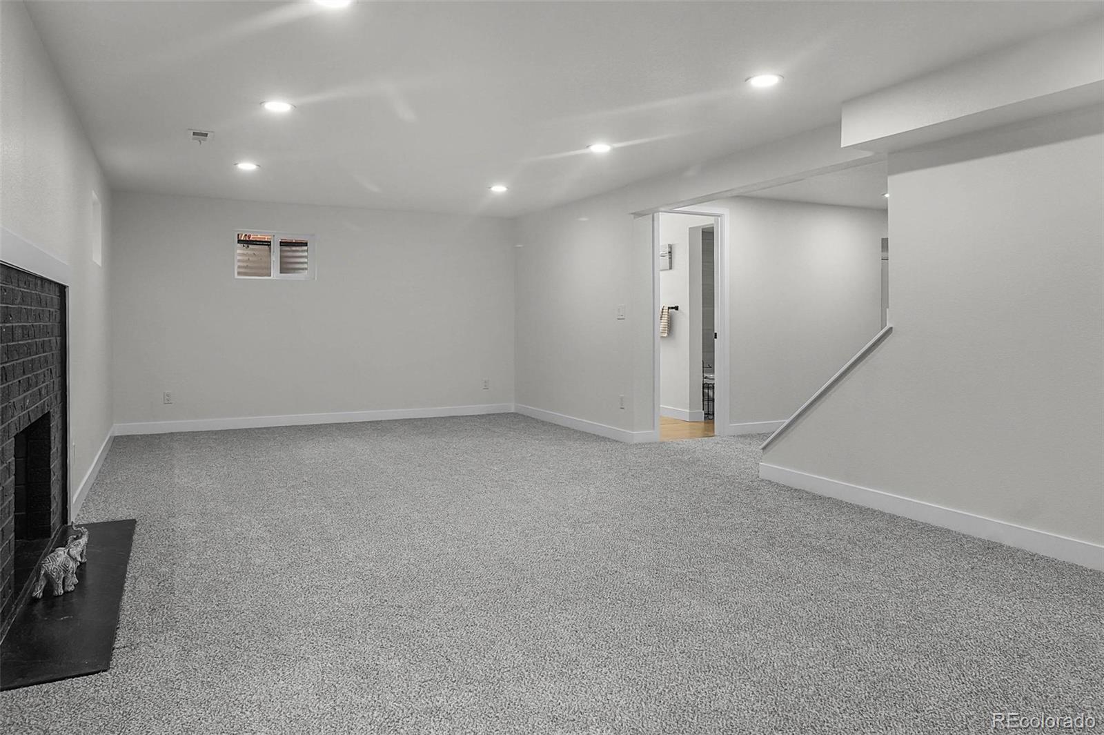 MLS Image #19 for 2203 s harlan street,denver, Colorado