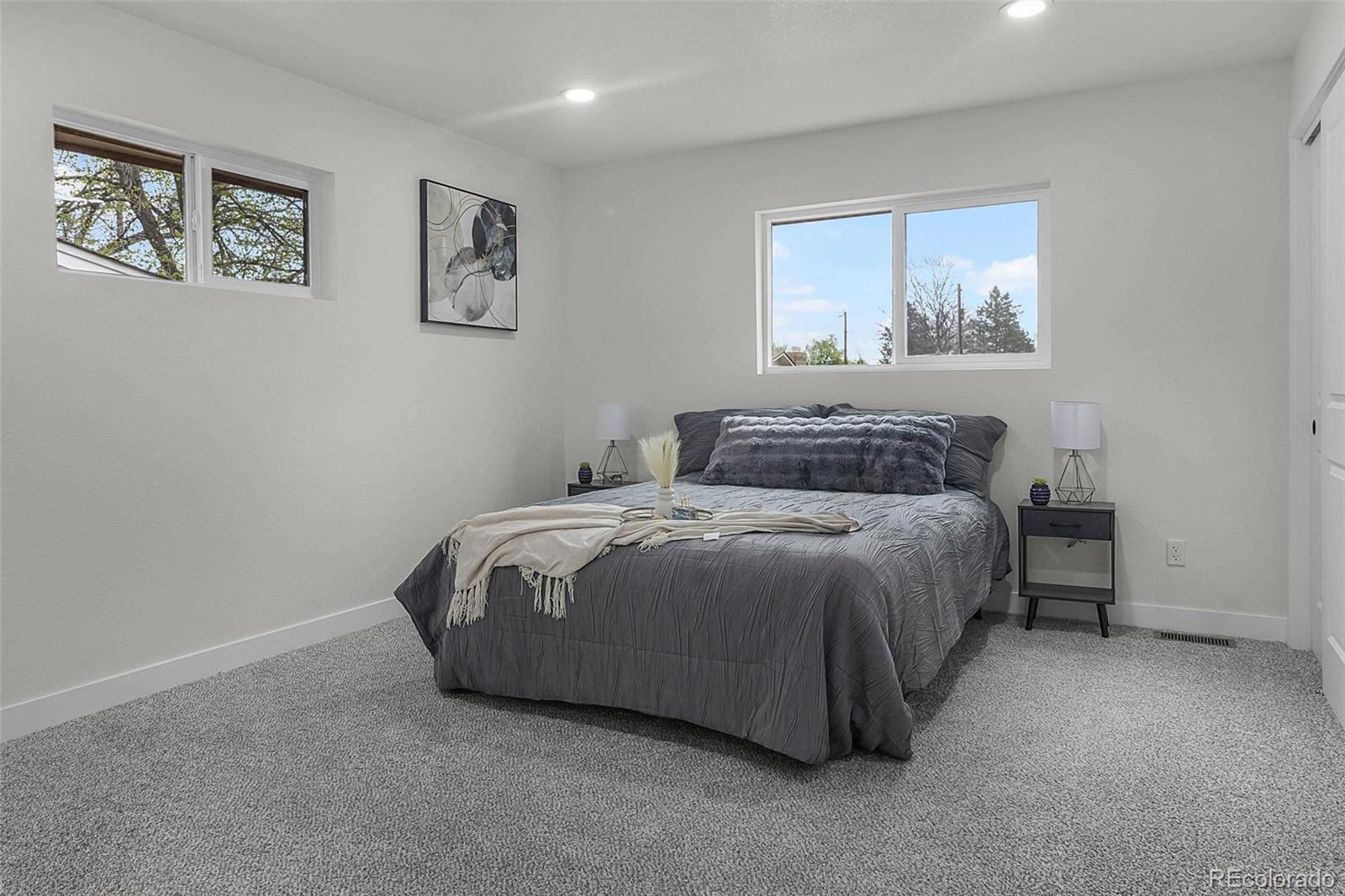 MLS Image #9 for 2203 s harlan street,denver, Colorado