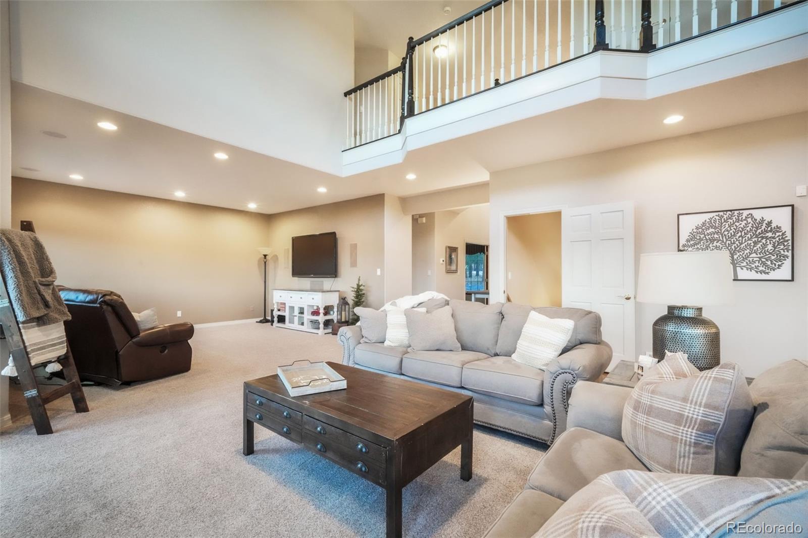 MLS Image #12 for 20025  lockridge drive,colorado springs, Colorado