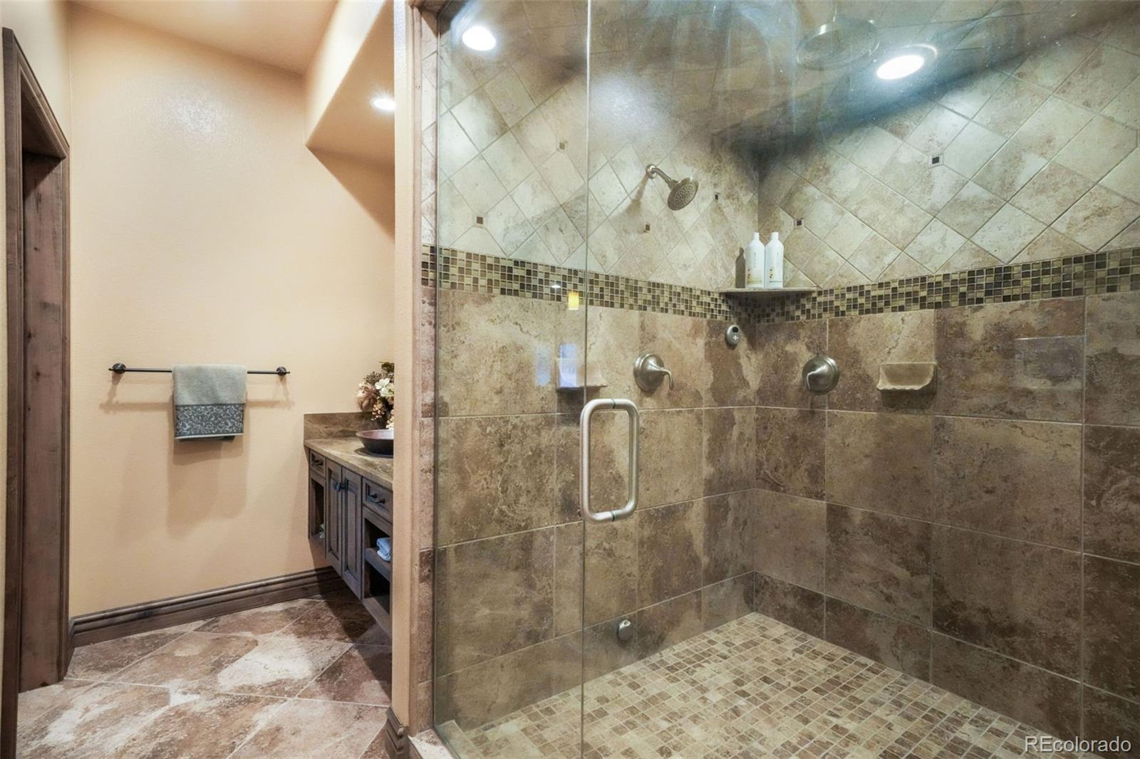 MLS Image #39 for 20025  lockridge drive,colorado springs, Colorado