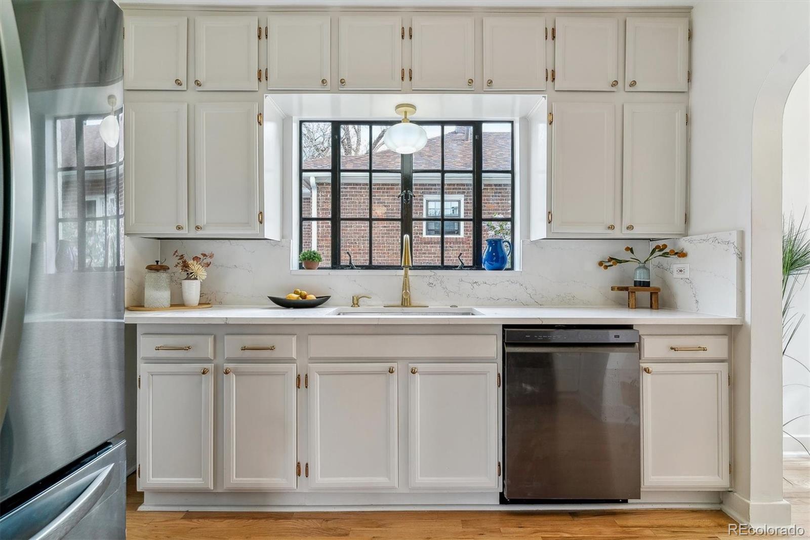 MLS Image #17 for 1275  birch street,denver, Colorado