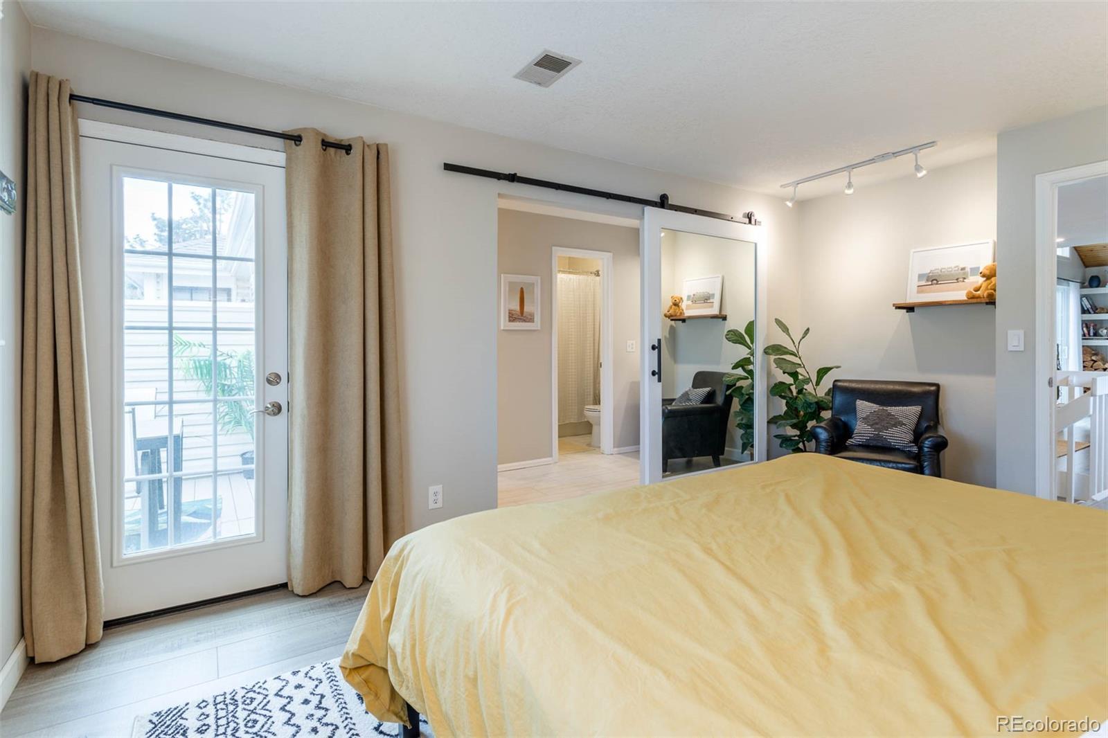 MLS Image #14 for 12406 e pacific circle,aurora, Colorado