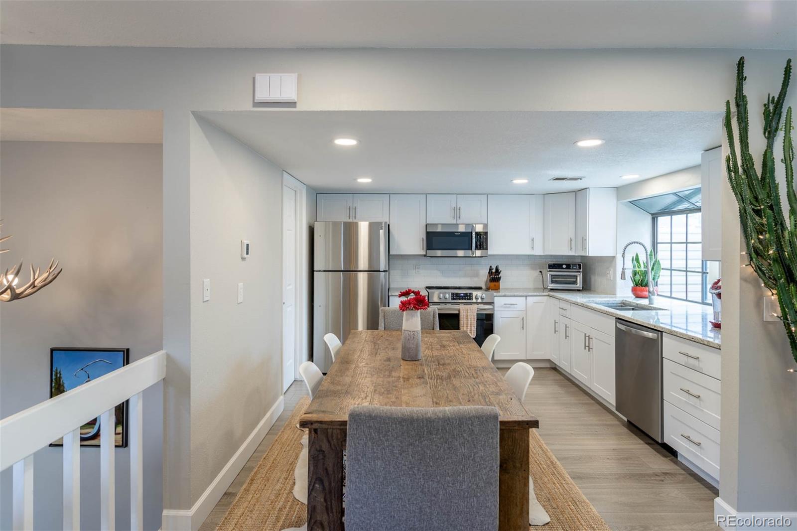 MLS Image #3 for 12406 e pacific circle,aurora, Colorado