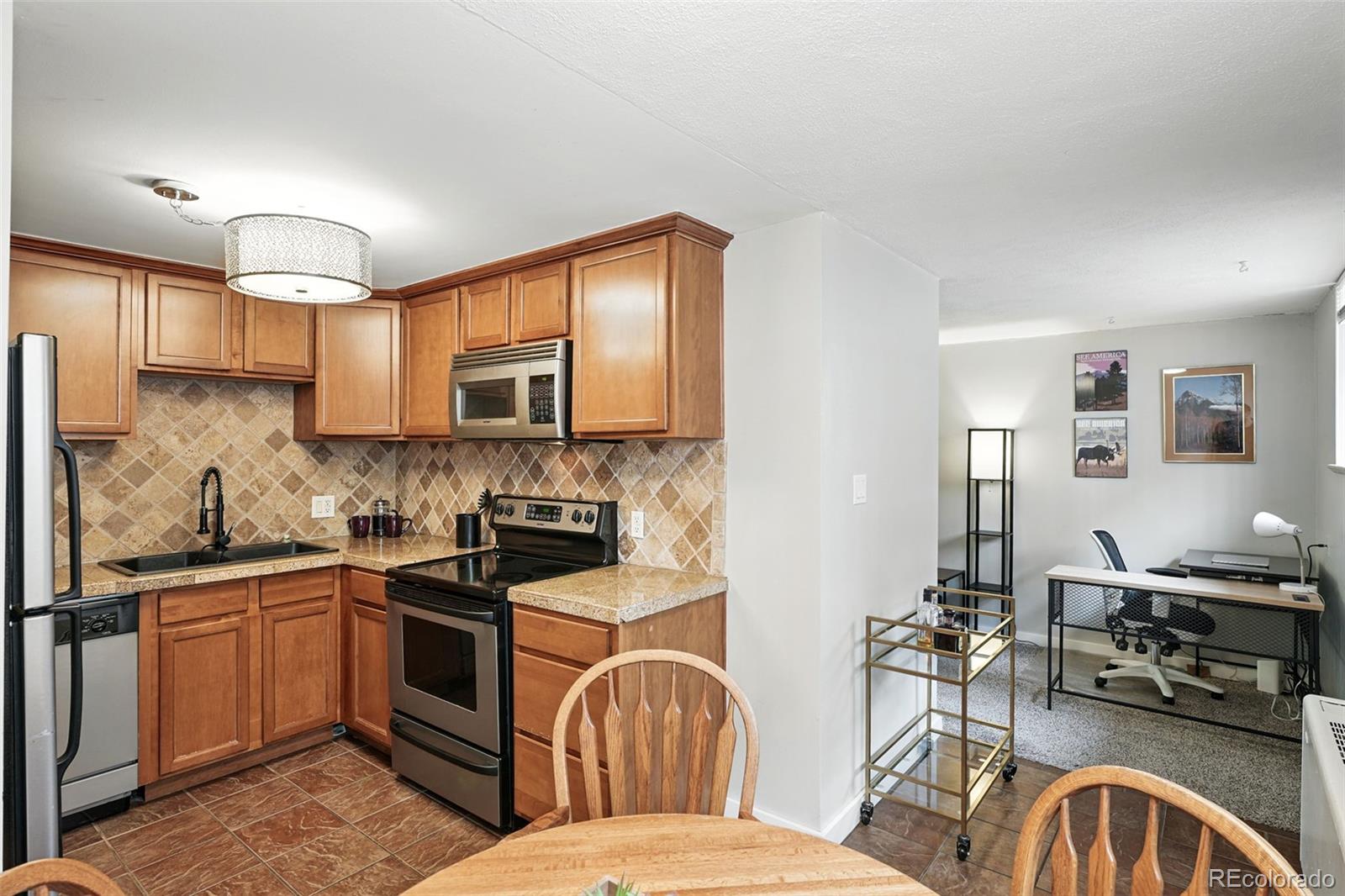 MLS Image #13 for 1155 n ash street 102,denver, Colorado