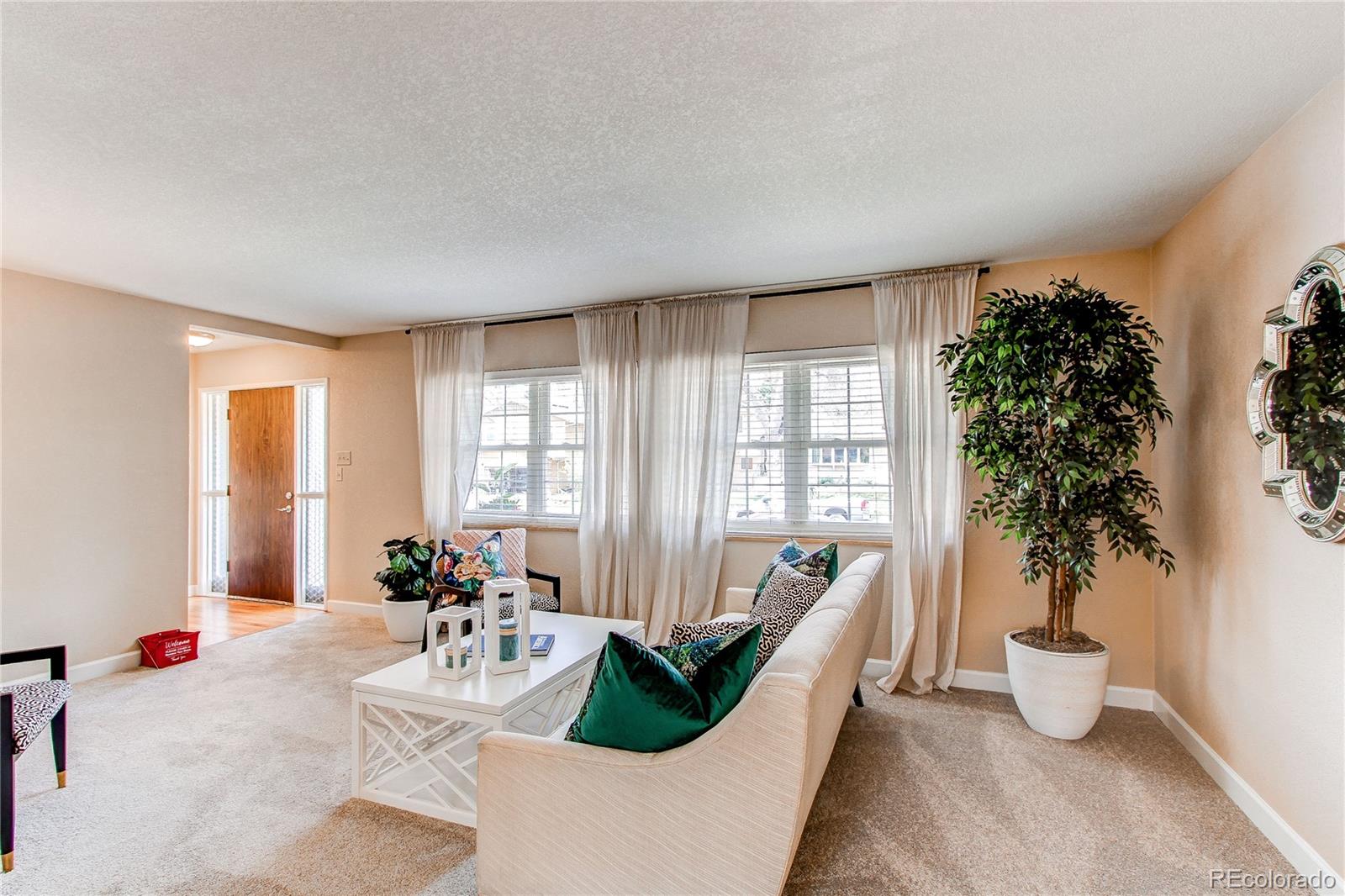 MLS Image #5 for 8370 e princeton avenue,denver, Colorado