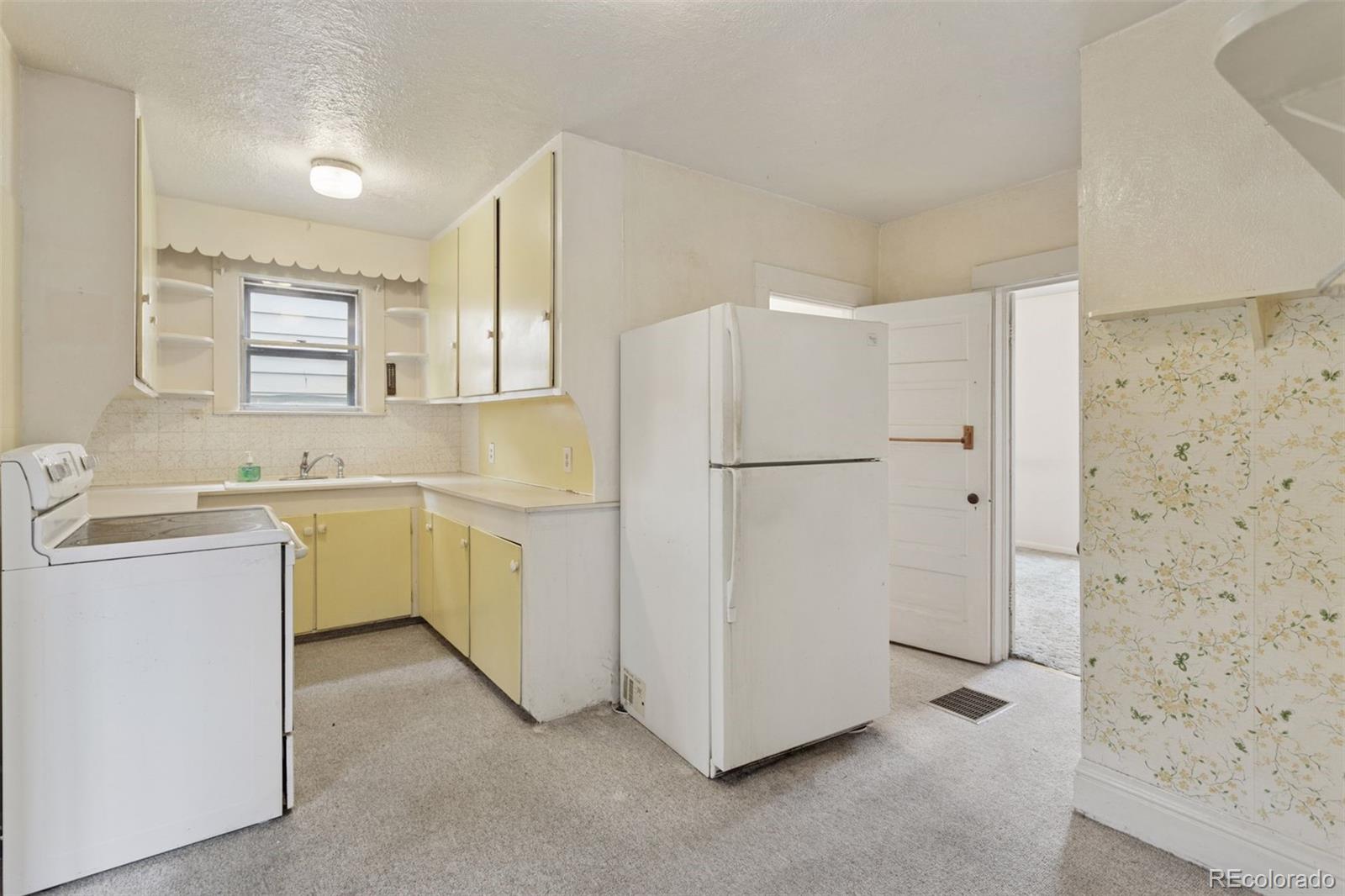 MLS Image #15 for 4595 s fox street,englewood, Colorado