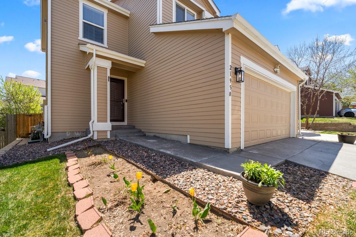 CMA Image for 21950 E Crestline Lane,Aurora, Colorado