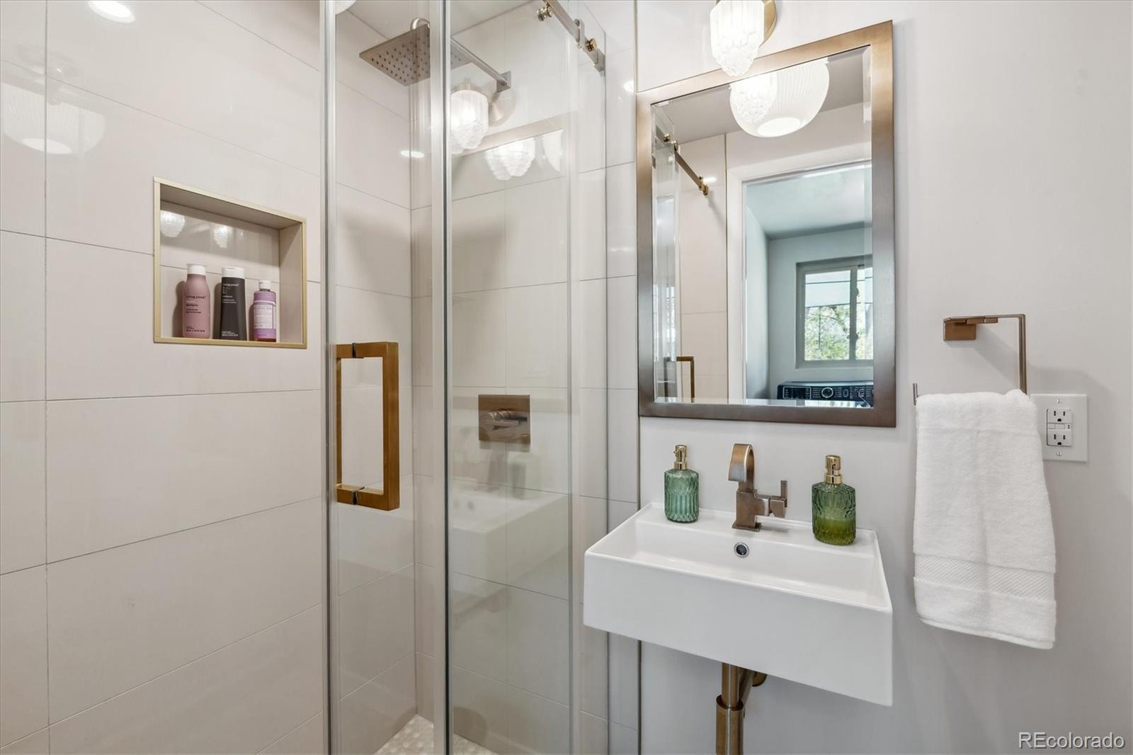 MLS Image #18 for 8540 w 59th avenue,arvada, Colorado
