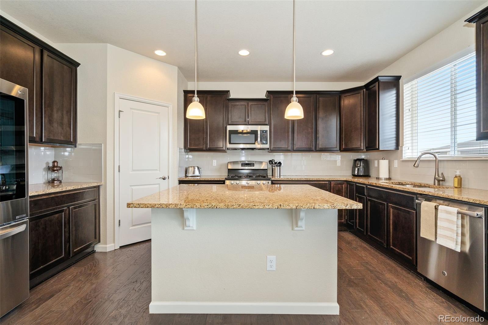 MLS Image #5 for 9486  juniper way,arvada, Colorado