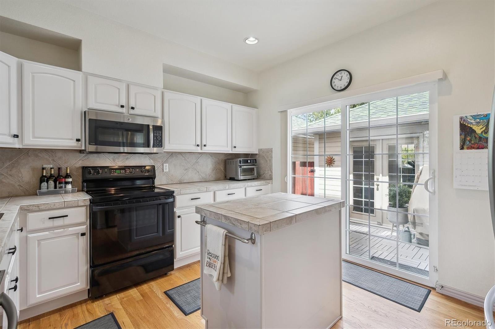 MLS Image #10 for 604 s yarrow street,lakewood, Colorado