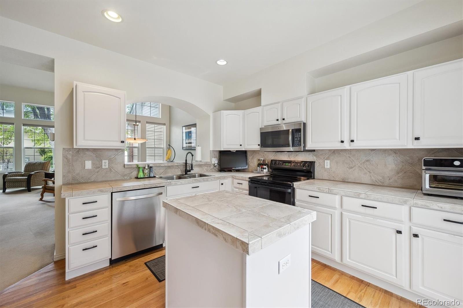 MLS Image #13 for 604 s yarrow street,lakewood, Colorado