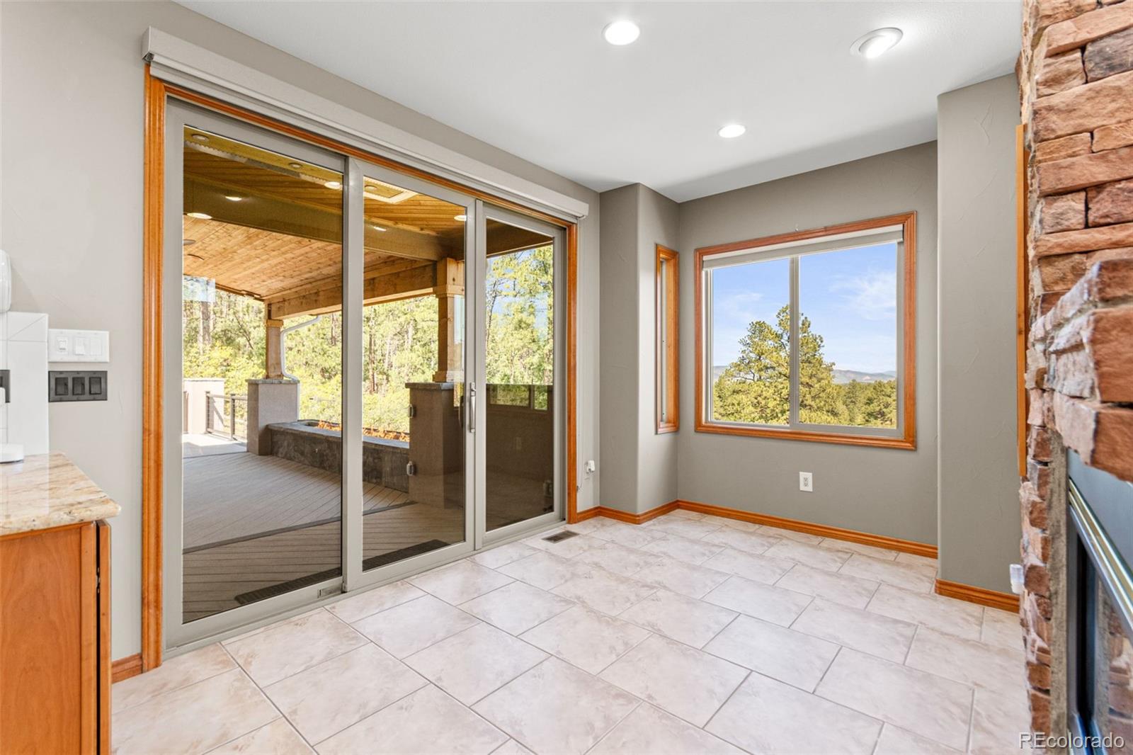 MLS Image #14 for 1988  lake drive,larkspur, Colorado