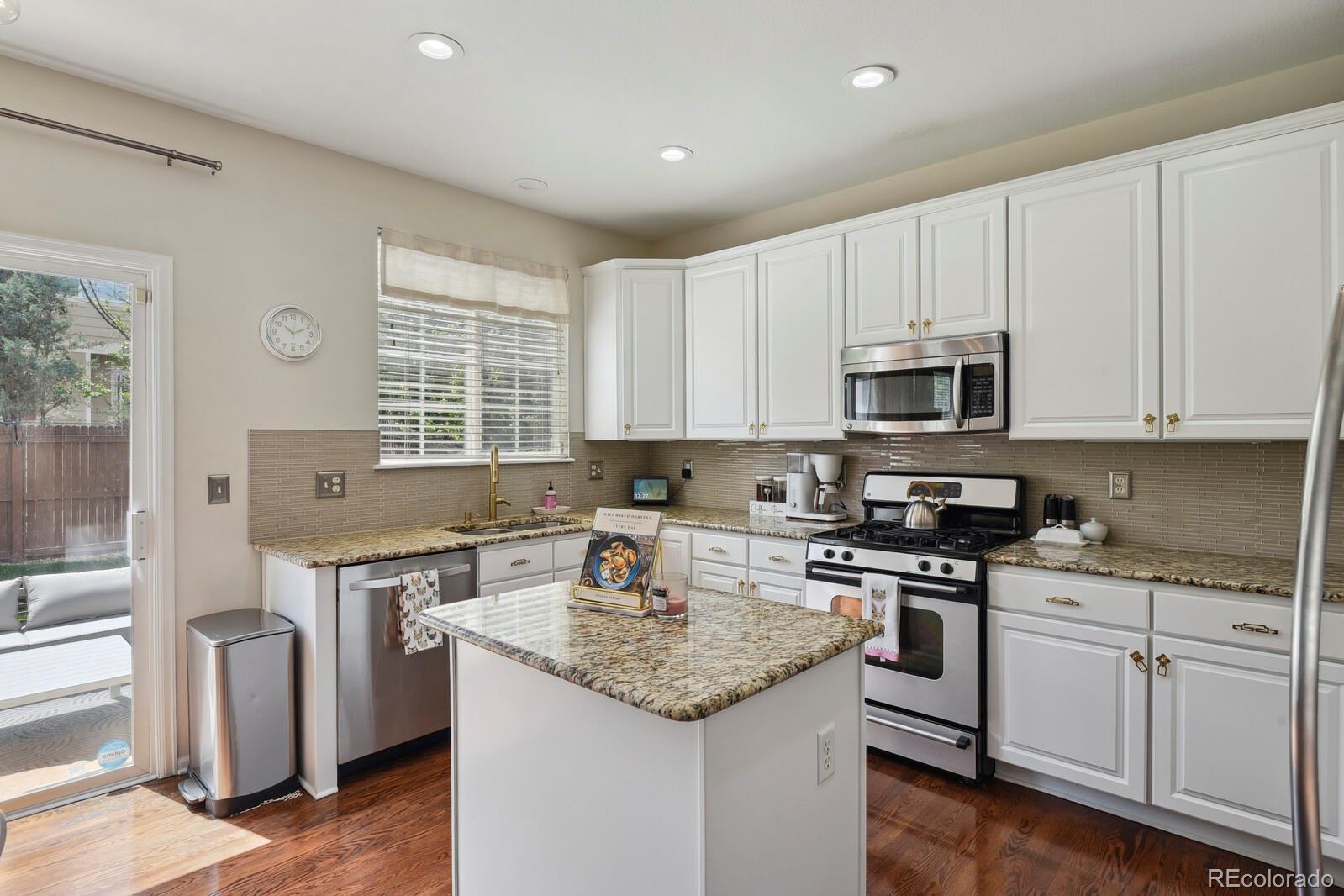 MLS Image #7 for 16164 e hinsdale avenue,aurora, Colorado