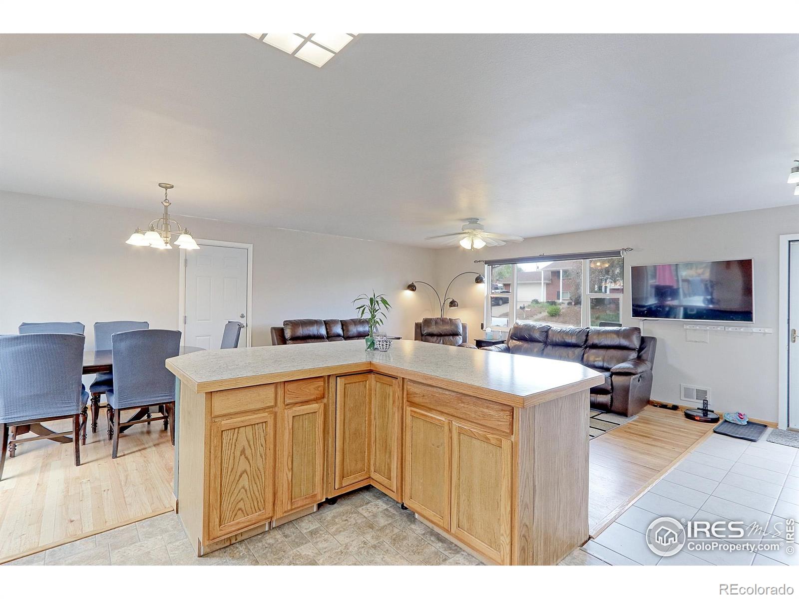 MLS Image #5 for 10538  quivas street,northglenn, Colorado