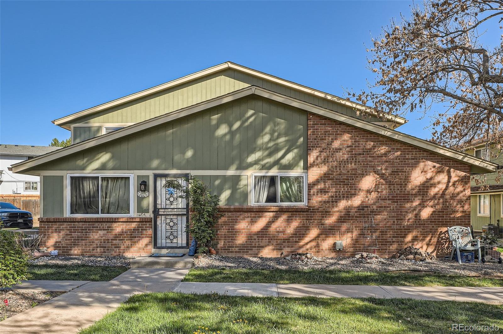 MLS Image #1 for 1165 s fairplay circle,aurora, Colorado