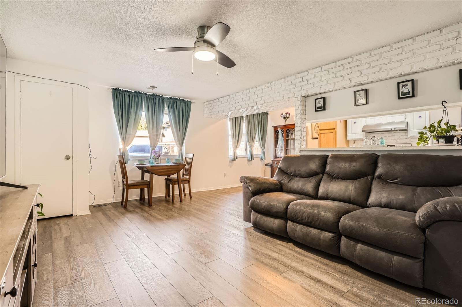 MLS Image #3 for 1165 s fairplay circle,aurora, Colorado