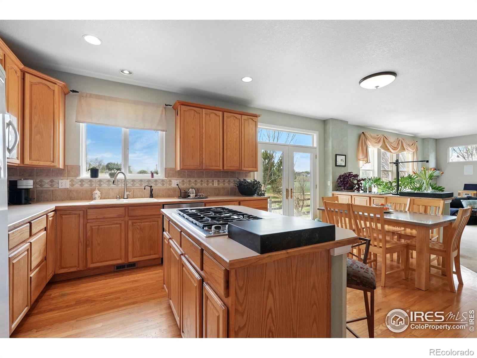 MLS Image #14 for 665  glenarbor circle,longmont, Colorado