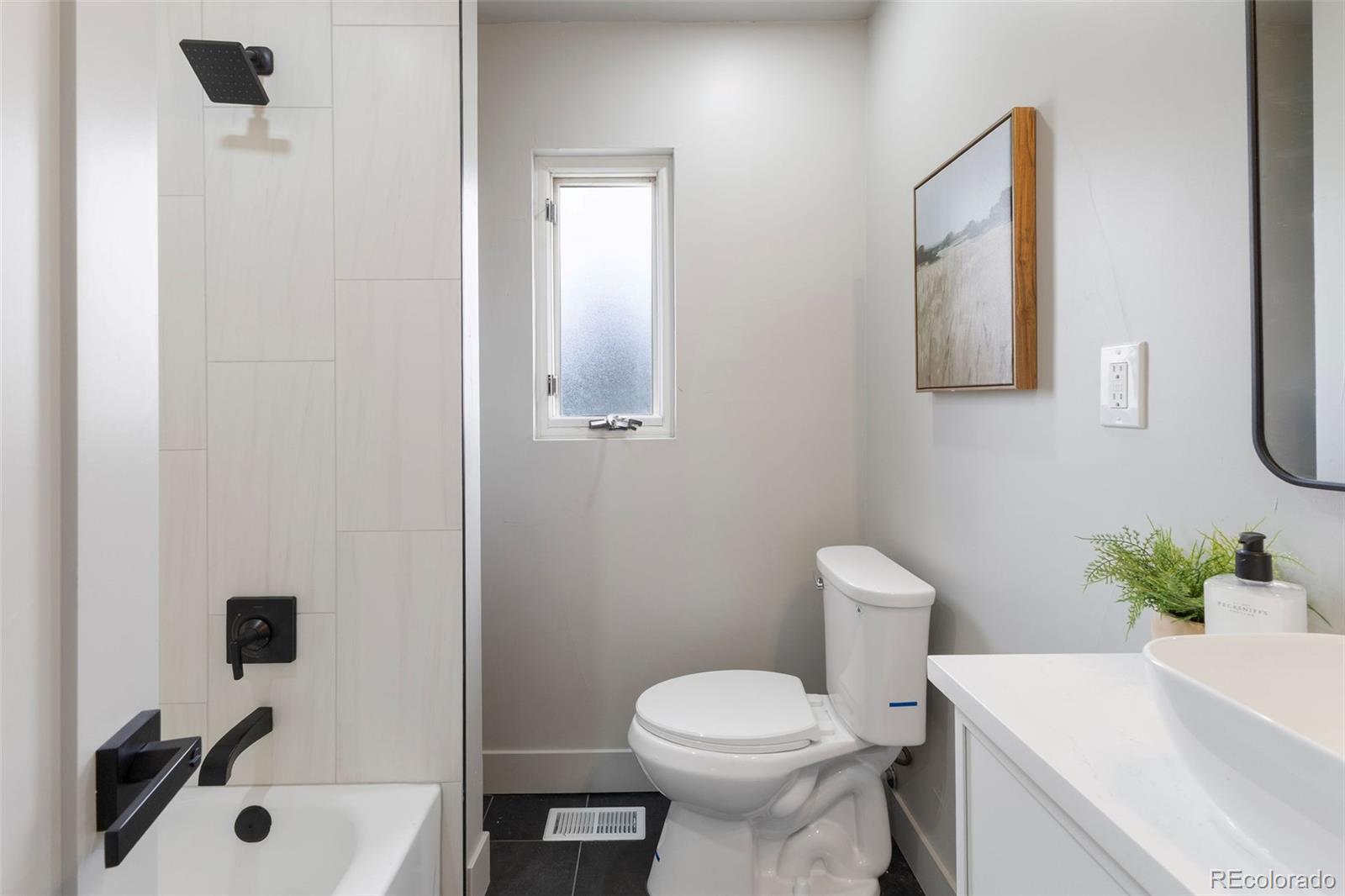 MLS Image #19 for 6839 e 21st avenue,denver, Colorado
