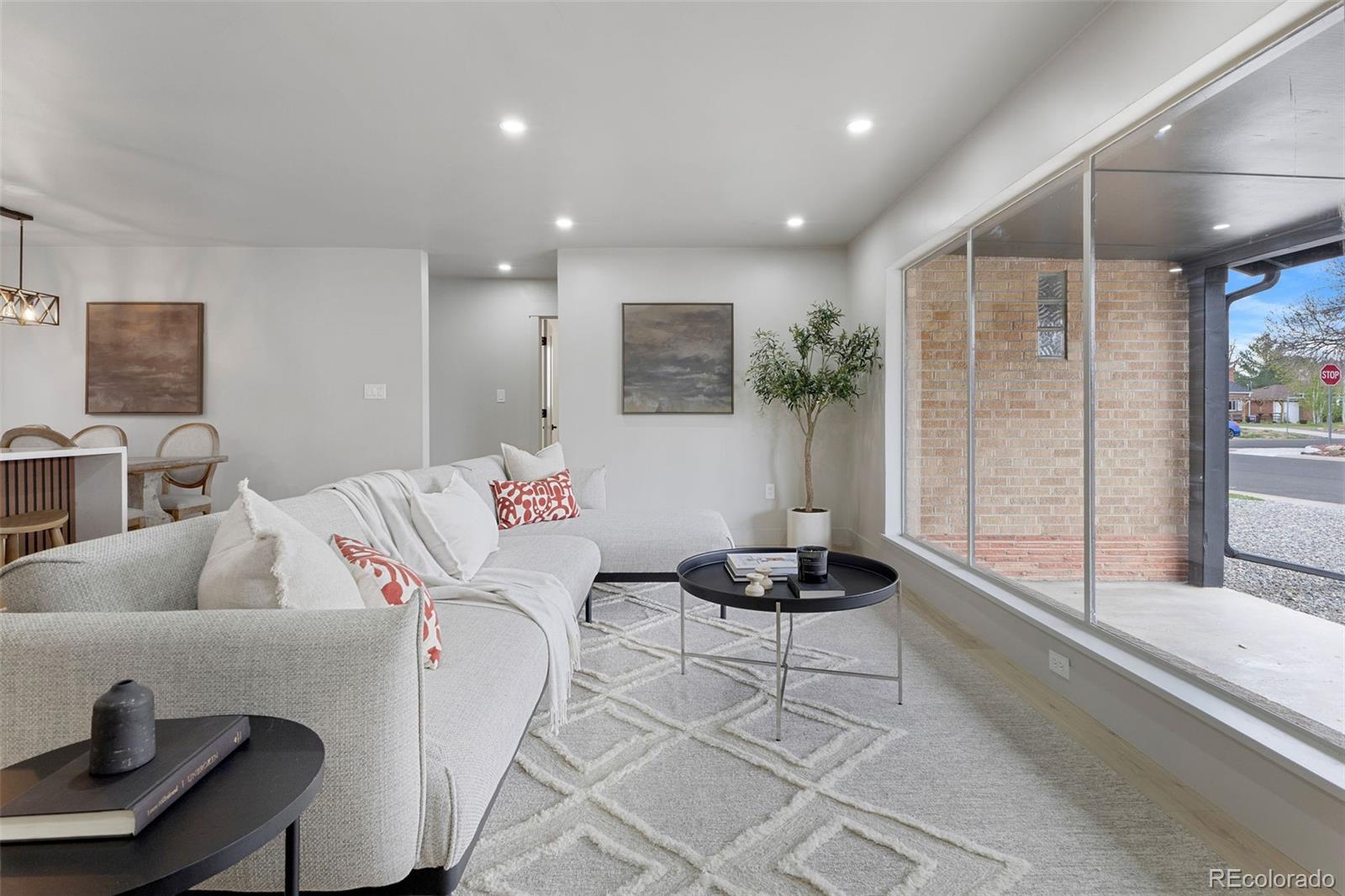 MLS Image #6 for 6839 e 21st avenue,denver, Colorado