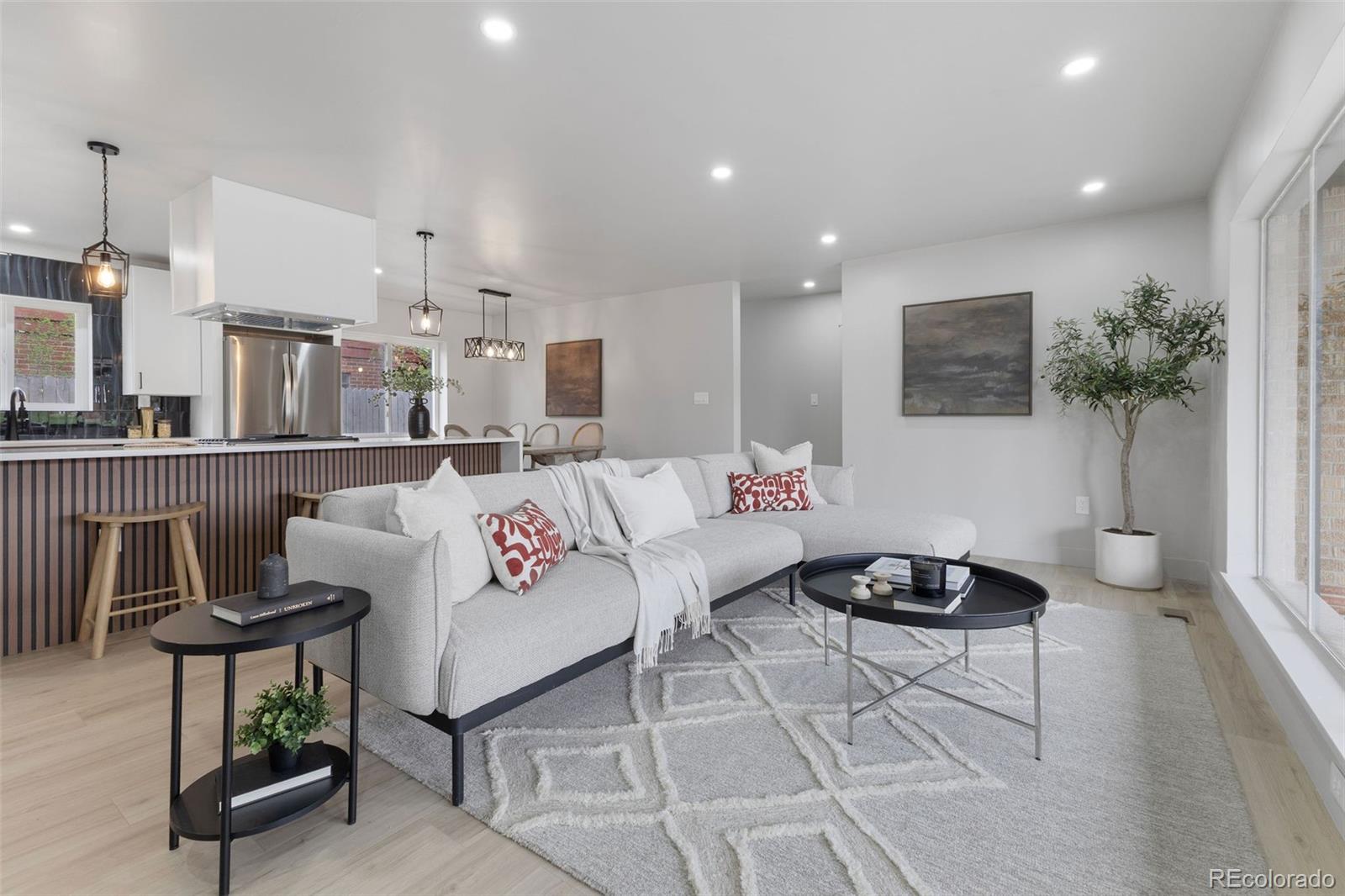 MLS Image #7 for 6839 e 21st avenue,denver, Colorado