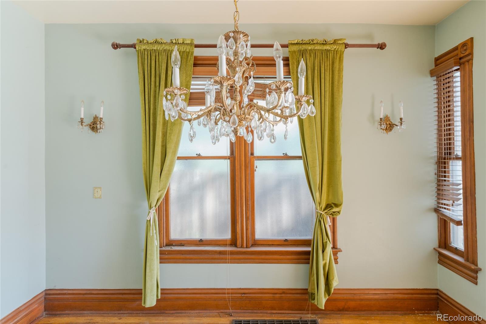 MLS Image #10 for 2245  julian street,denver, Colorado