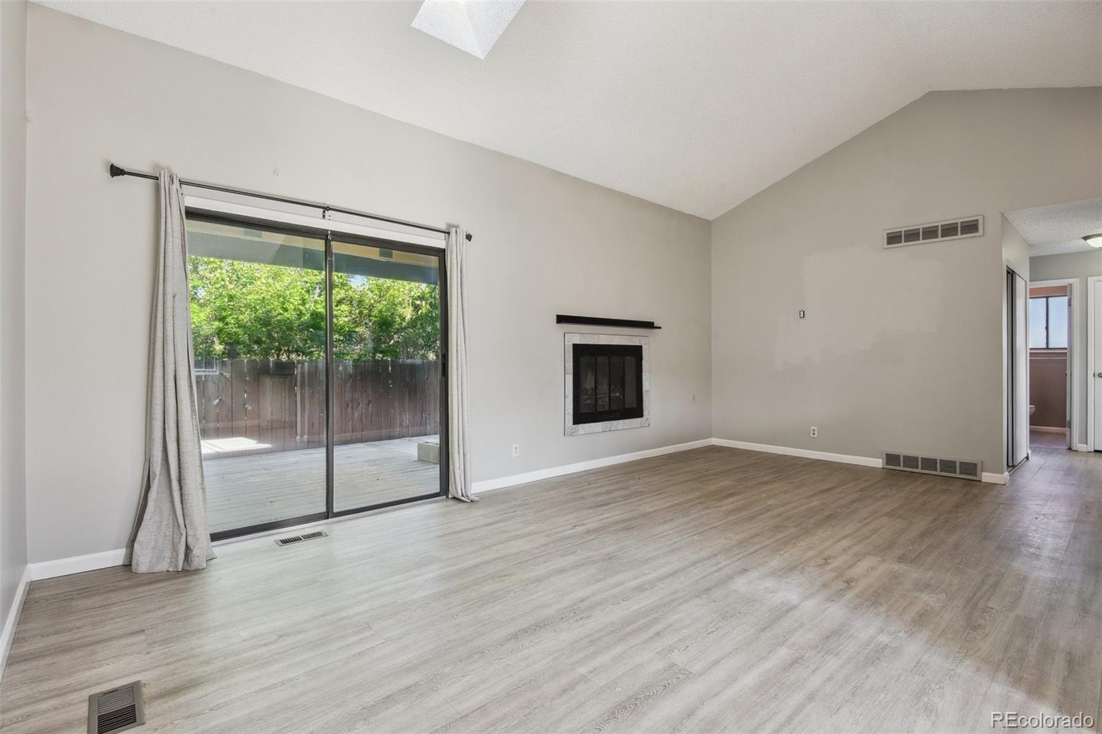 MLS Image #11 for 4710 e louisiana avenue,denver, Colorado