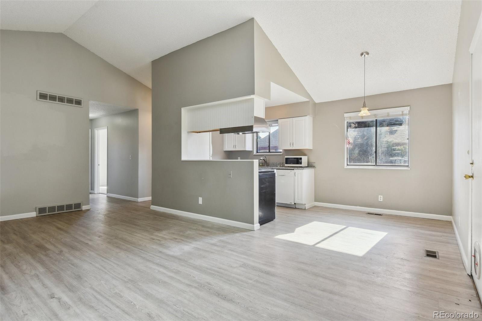 MLS Image #8 for 4710 e louisiana avenue,denver, Colorado
