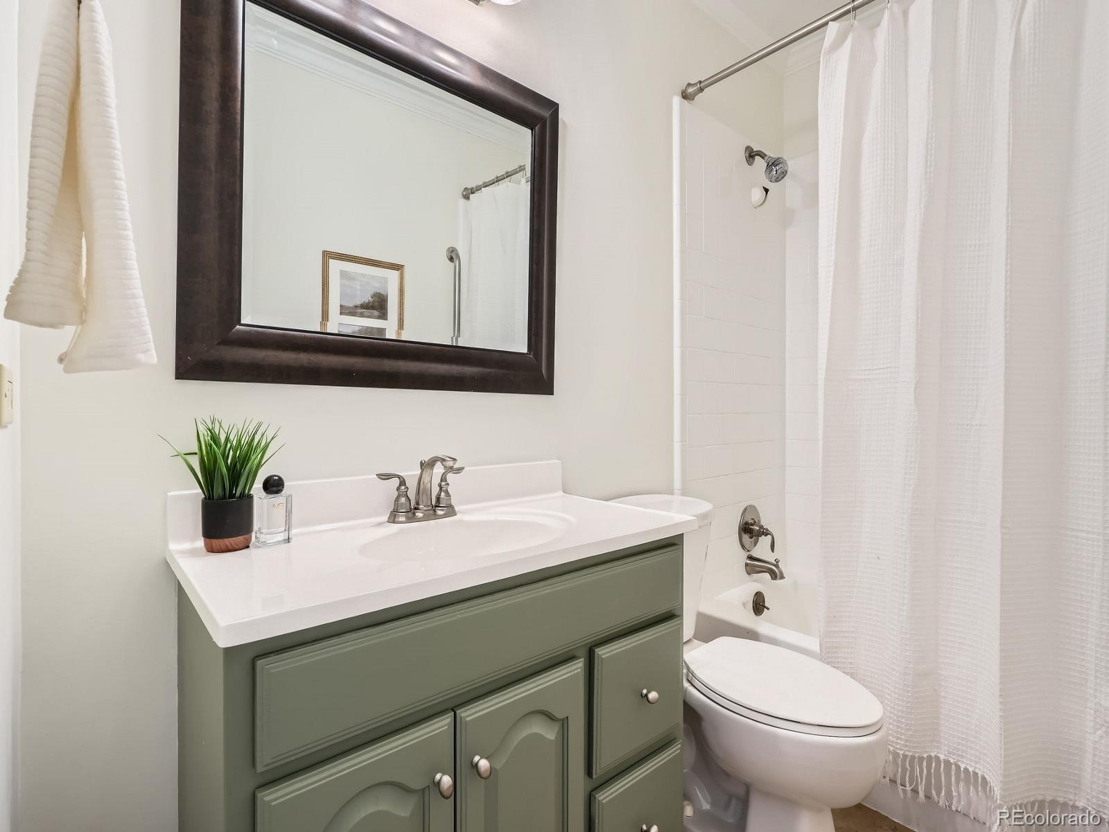 MLS Image #14 for 2301 e fremont avenue,centennial, Colorado