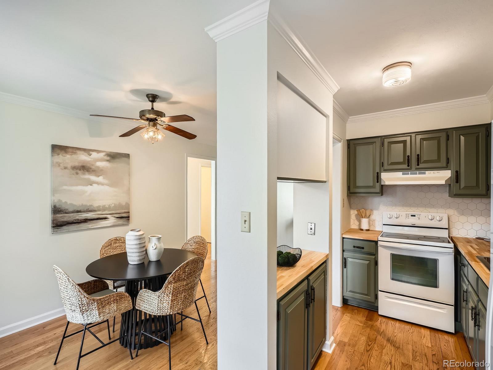 MLS Image #3 for 2301 e fremont avenue,centennial, Colorado