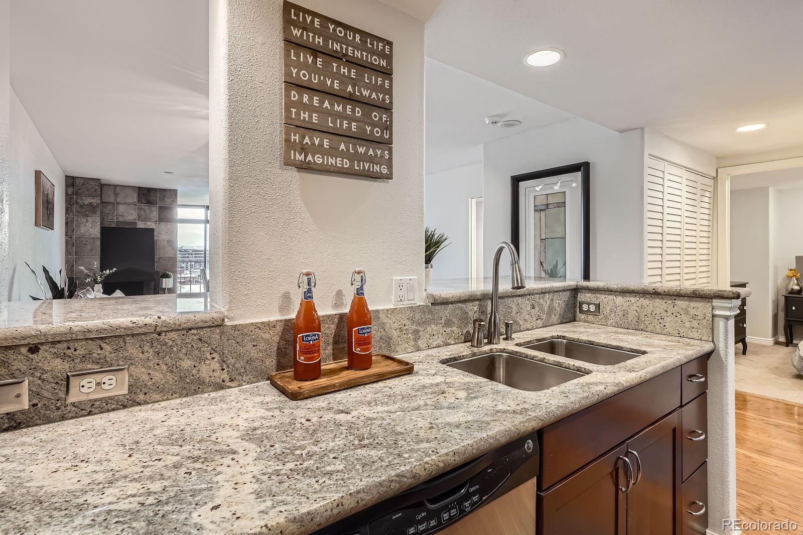 MLS Image #6 for 1777  larimer street,denver, Colorado