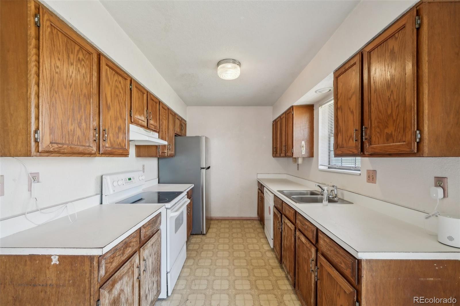 MLS Image #10 for 831  sable boulevard,aurora, Colorado