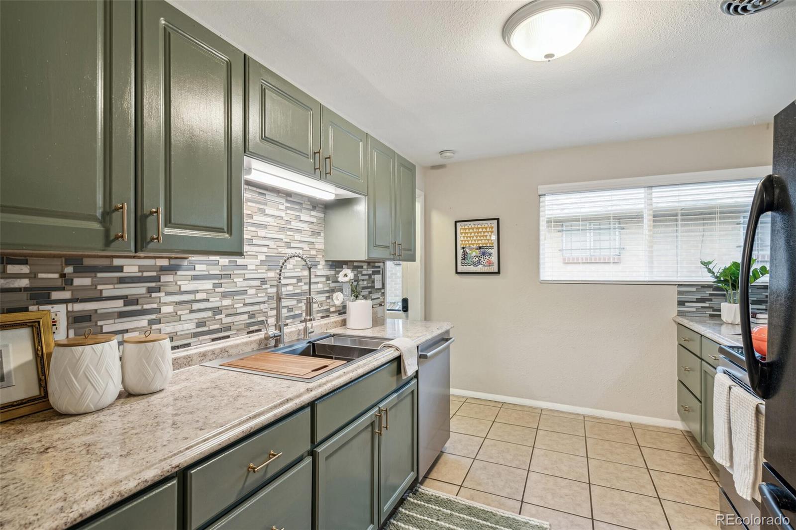 MLS Image #14 for 3620  fairfax street,denver, Colorado