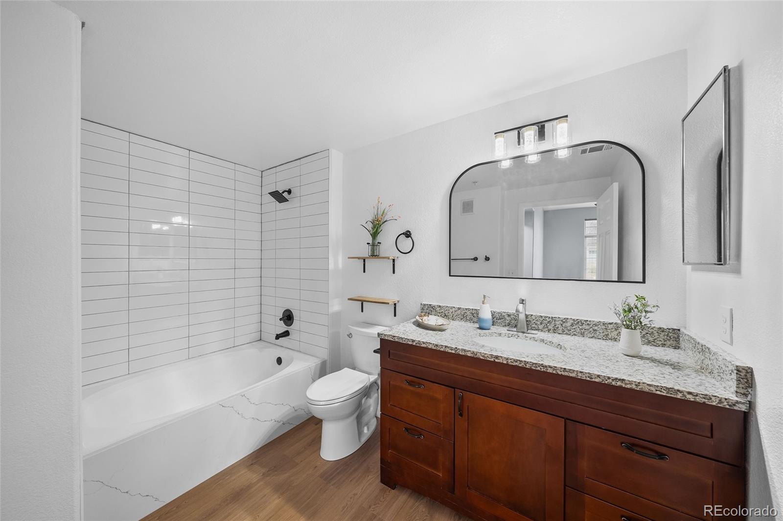 MLS Image #14 for 9590 e florida avenue,denver, Colorado