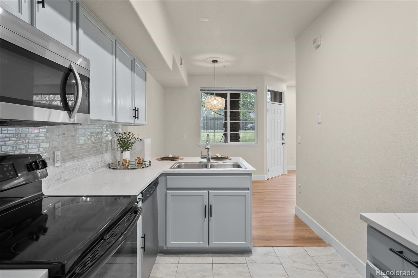 MLS Image #7 for 9590 e florida avenue,denver, Colorado