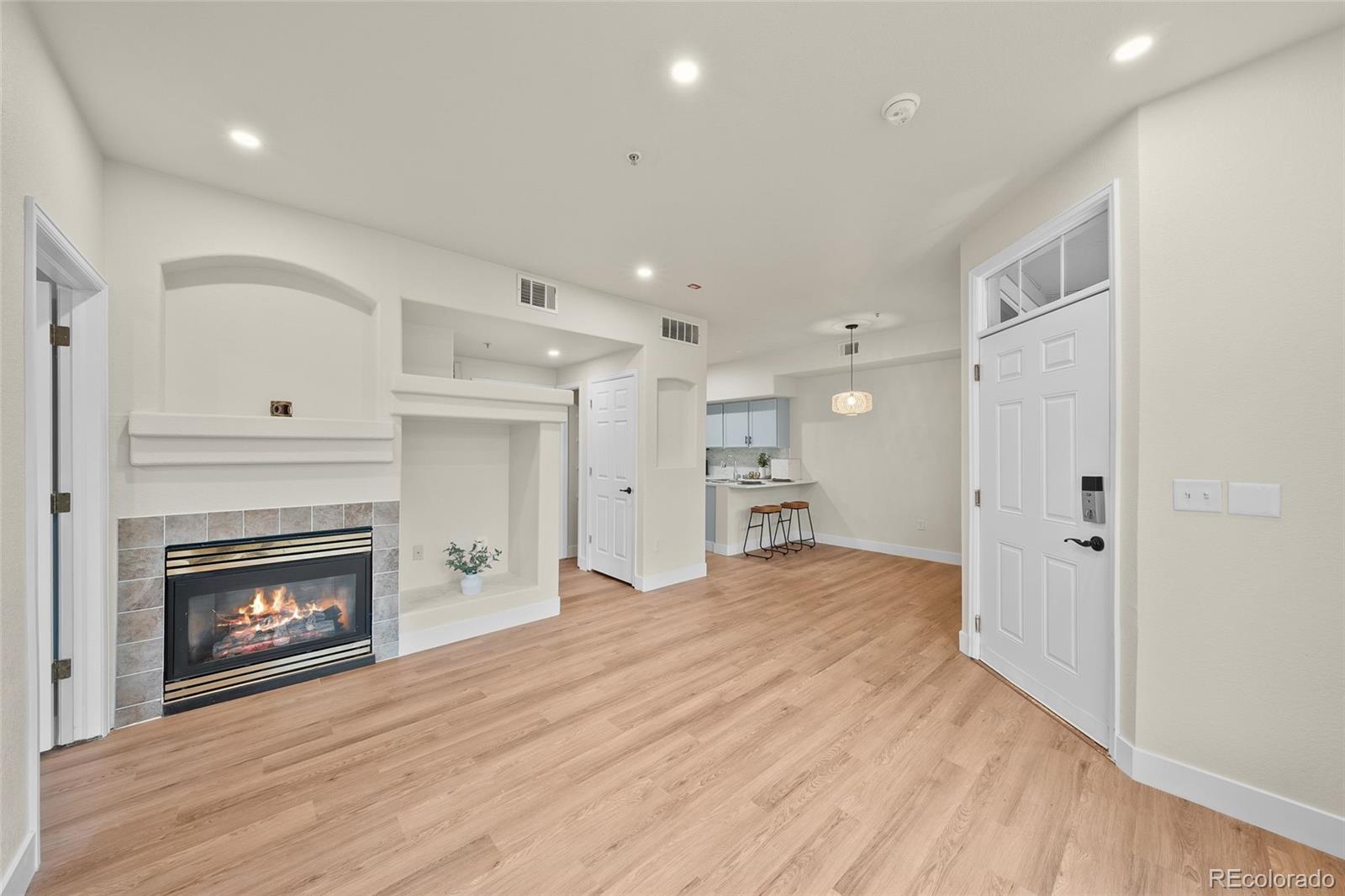 MLS Image #9 for 9590 e florida avenue,denver, Colorado