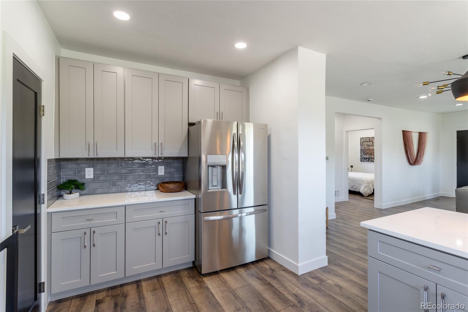 MLS Image #11 for 3105 n elizabeth street,denver, Colorado