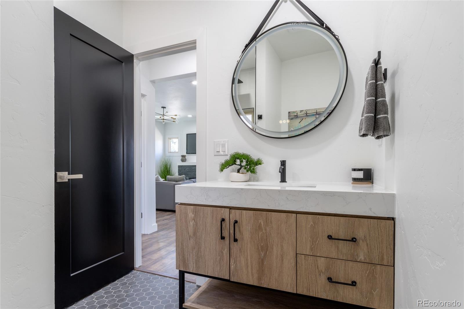MLS Image #16 for 3105 n elizabeth street,denver, Colorado
