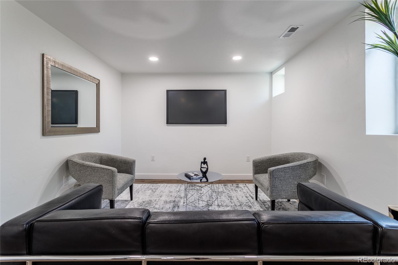 MLS Image #19 for 3105 n elizabeth street,denver, Colorado