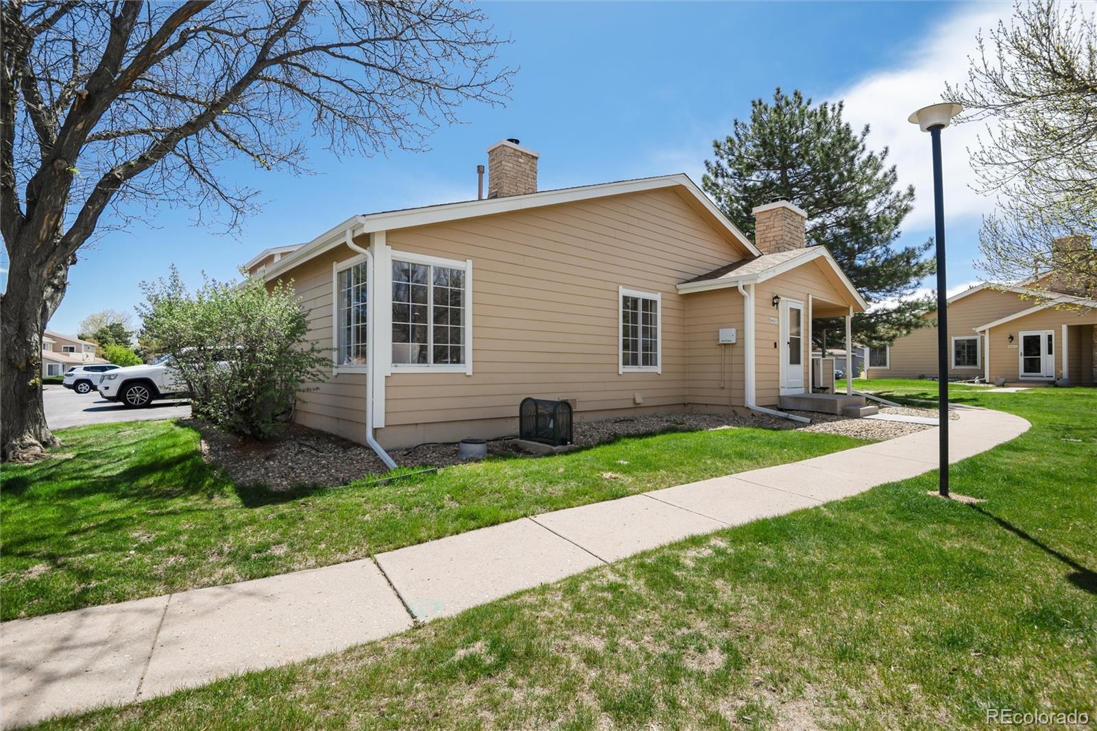 MLS Image #23 for 8422  everett way,arvada, Colorado