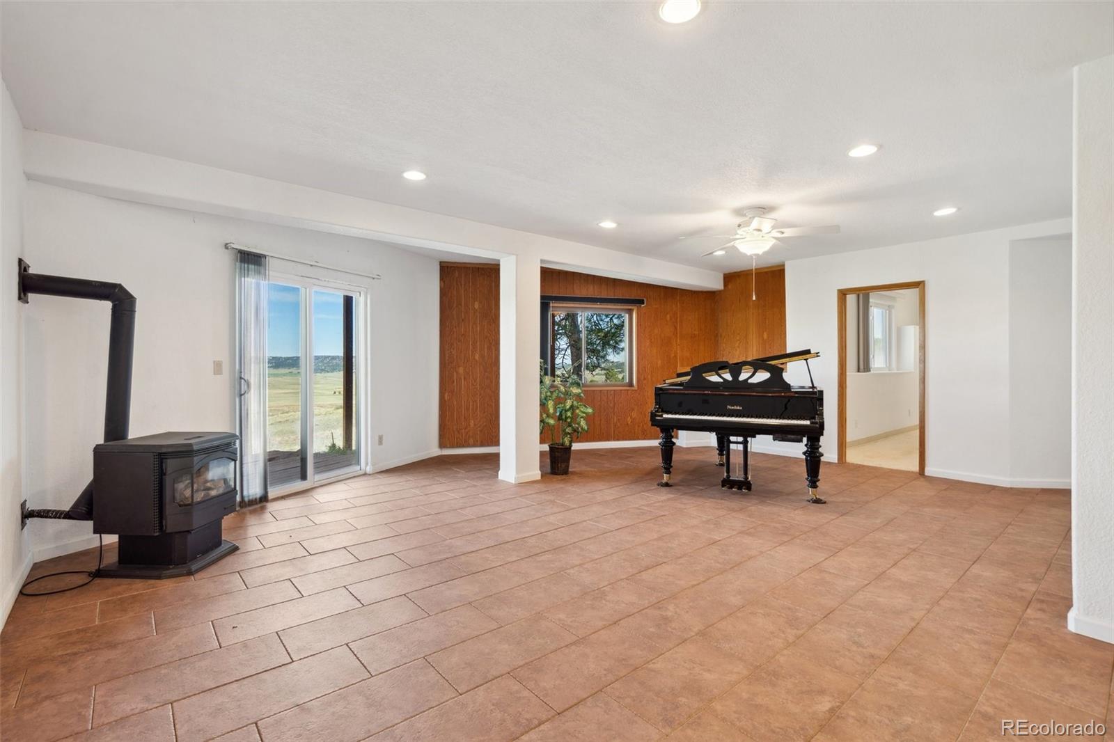 MLS Image #38 for 21670  warriors path drive,peyton, Colorado